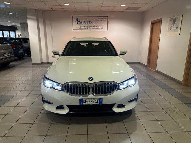 BMW 318 d 48V Touring Luxury - foto 2 di 4