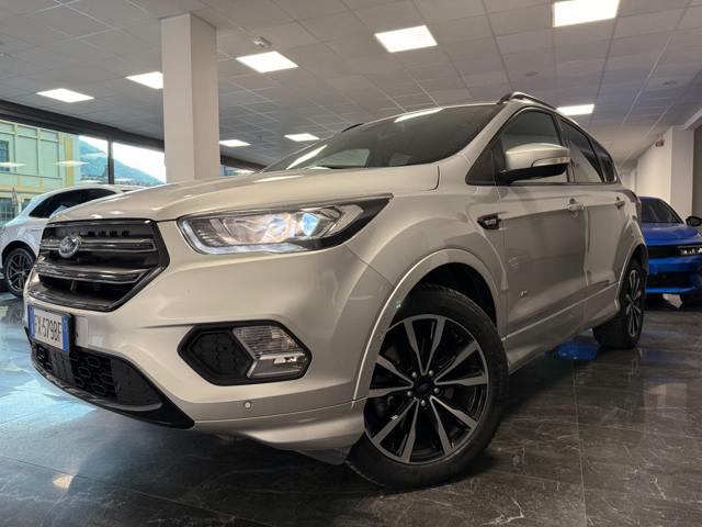 Ford Kuga 2.0 TDCI 150 CV S&S 4WD Powershift ST-Line-GANCIO usato a VILLA CARCINA