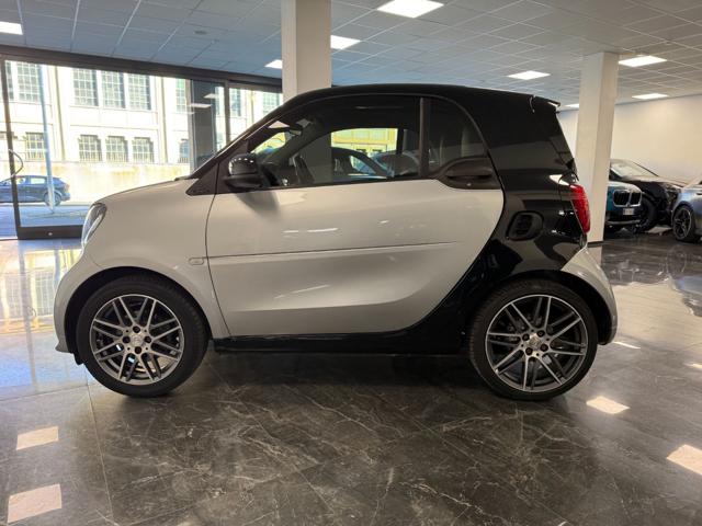smart forTwo BRABUS 0.9 Turbo twinamic - CARBONIO - foto 3 di 4