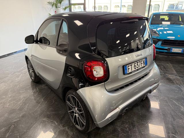 smart forTwo BRABUS 0.9 Turbo twinamic - CARBONIO - foto 4 di 4