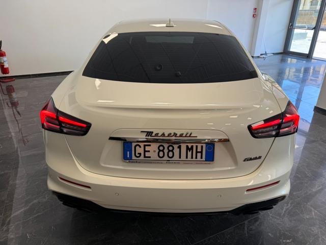 Maserati Ghibli V8 580 CV Trofeo Kit Carbonio Interior & Exterior - foto 4 di 4
