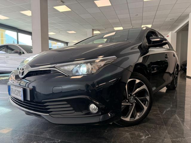 Toyota Auris Touring Sports 1.6 d-4d Lounge usato a VILLA CARCINA