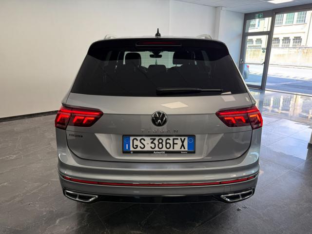 Volkswagen Tiguan Allspace 1.5 TSI 150 CV DSG ACT R-Line - foto 4 di 4