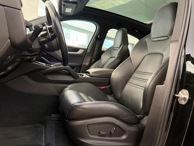 Porsche Cayenne Coupé 3.0 V6 - foto 2 di 4