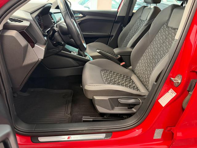 Audi A1 SPB 30 TFSI S line edition - foto 3 di 4