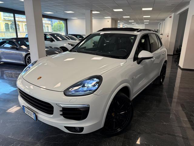 Porsche Cayenne 3.0 Diesel Platinum Edition - FULL OPTIONAL - foto 2 di 4