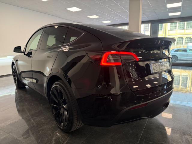 Tesla Model Y Long Range AWD - foto 4 di 4