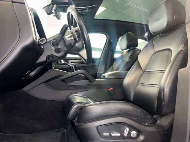Porsche Cayenne 3.0 V6 E-Hybrid TETTO - foto 2 di 4