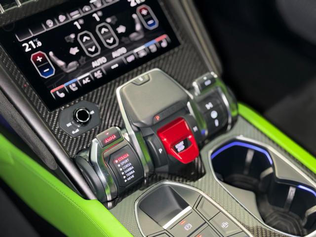 Lamborghini Urus 4.0 Pearl Capsule - IVA ESPOSTA - FULL OPTIONAL, del 2022, 63.000 km, in vendita a Villa Carcina (BS)
