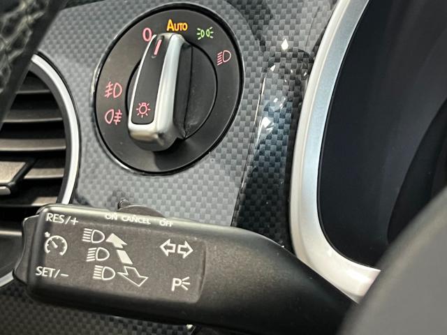 Volkswagen Maggiolino Cabrio 1.4 TSI Sport, del 2014, 55.000 km, in vendita a Villa Carcina (BS)