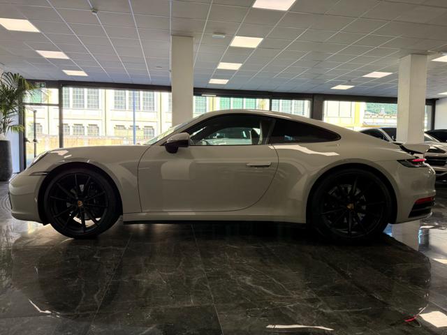 Porsche 911 Carrera 4 / CHRONO / TAGLIANDI UFFICIALI PORSCHE - foto 3 di 4