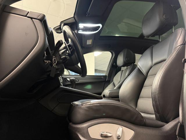 Porsche Macan 2.0 T TETTO / CHRONO / SCARICO/ GARANZIA UFFICIALE - foto 3 di 4