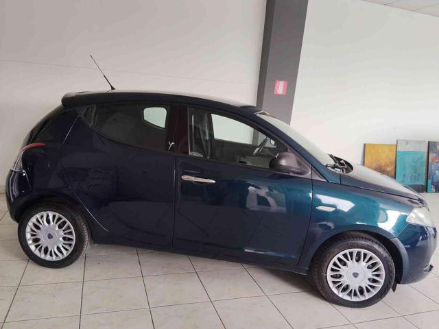 Lancia Ypsilon 1.2 69 CV 5 porte Gold - foto 3 di 4