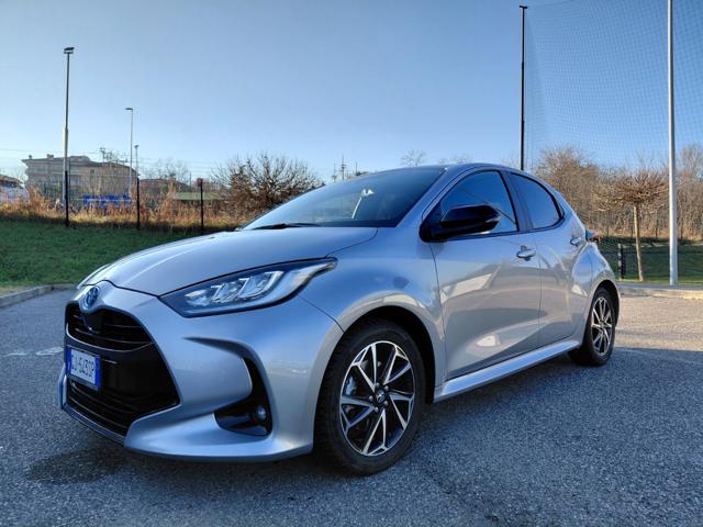 Toyota Yaris 1.5 Hybrid 5 porte Lounge - foto 2 di 4
