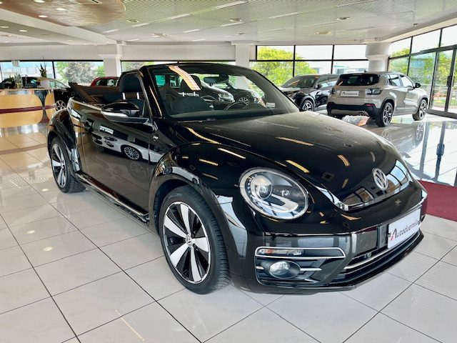 Volkswagen Maggiolino Cabrio 1.2 TSI DSG SOUND PREZZO REALE !! usato a CAVERNAGO