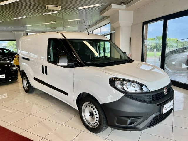 Fiat Doblo Dobl� 1.6 MJT 105CV S&S PL-TN Cargo Maxi Easy usato a CAVERNAGO