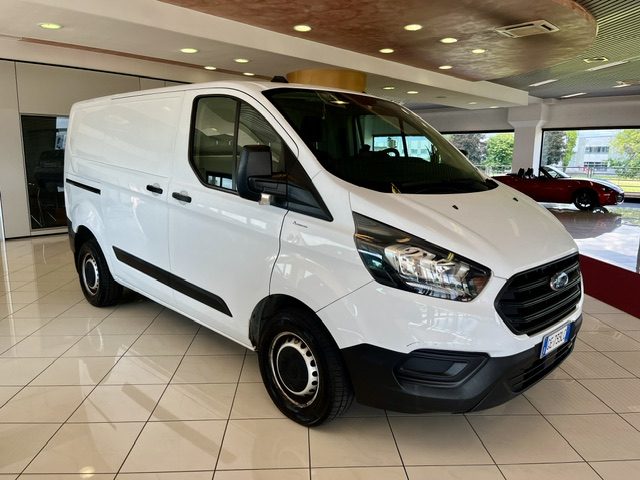 Ford Transit Custom 280 2.0 EcoBlue PC Furgone Trend Unico proprietari usato a CAVERNAGO