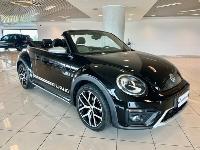 Volkswagen Maggiolino Cabrio 1.4 TSI DSG DUNE !! PREZZO REALE !!, del 2016, 90.394 km, in vendita a Cavernago (BG)