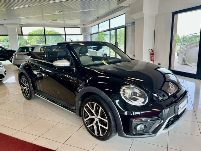 Volkswagen Maggiolino Cabrio 1.4 TSI DSG DUNE !! PREZZO REALE !! usato a CAVERNAGO