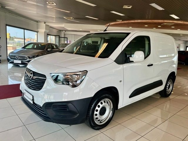 Opel Combo Cargo 1.6 Diesel Portata kg 925 PREZZO REALE !! - foto 1 di 4