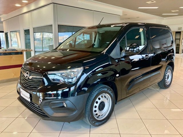 Opel Combo Cargo 1.6 Diesel Portata kg 925 PREZZO REALE !! usato a CAVERNAGO