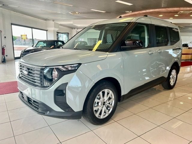 Ford Tourneo Courier 1.0 EcoBoost Titanium FULLOption GANCIO TRAINO !!! km 0 a CAVERNAGO