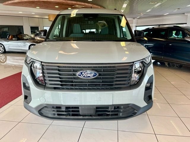 Ford Tourneo Courier 1.0 EcoBoost Titanium FULLOption GANCIO TRAINO !!! - foto 2 di 4