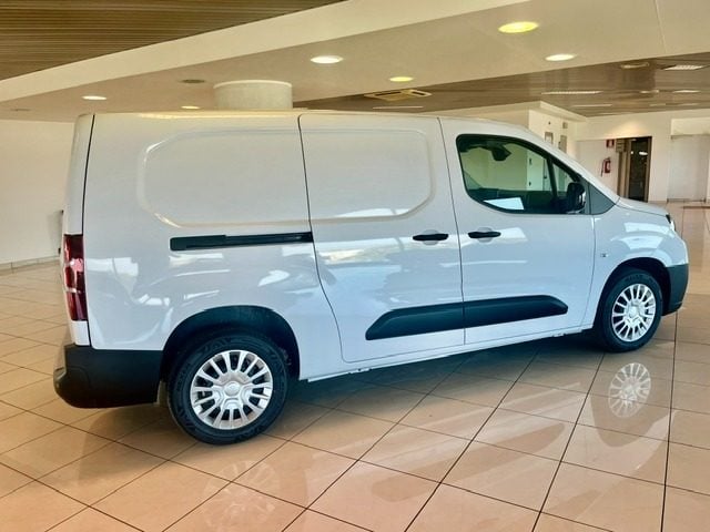 Toyota Proace 1.5D 100 CV S&S PL 5p. Comf PASSO LUNGO !!, del 2026, 10 km, in vendita a Cavernago (BG)