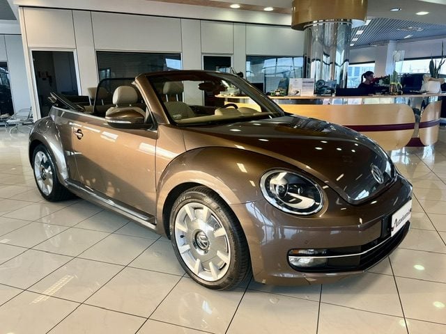 Volkswagen Maggiolino Cabrio 1.4 TSI DSG Design PREZZO REALE !!, del 2014, 137.273 km, in vendita a Cavernago (BG)