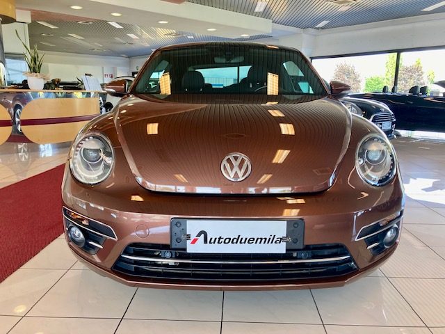 Volkswagen Maggiolino 1.2 TSI Design Full OPTIONALS PREZZO REALE !! usato a CAVERNAGO