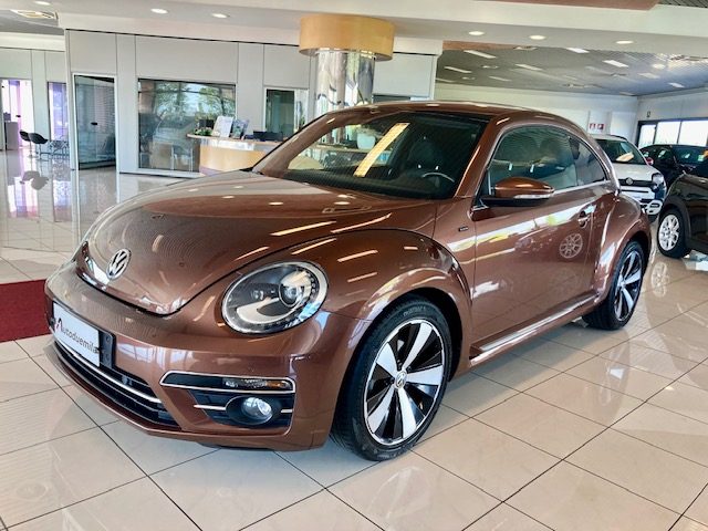 Volkswagen Maggiolino 1.2 TSI Design Full OPTIONALS PREZZO REALE !! usato a CAVERNAGO