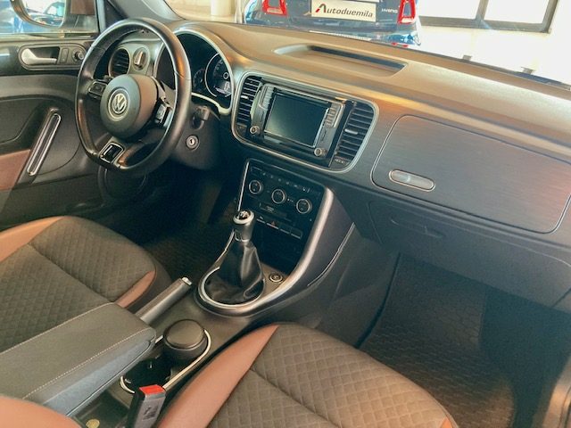 Volkswagen Maggiolino 1.2 TSI Design Full OPTIONALS PREZZO REALE !! usato a CAVERNAGO