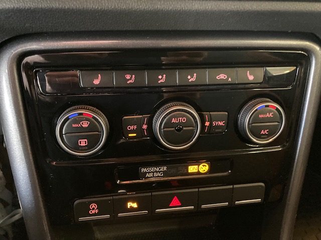 Volkswagen Maggiolino 1.2 TSI Design Full OPTIONALS PREZZO REALE !! usato a CAVERNAGO