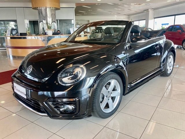 Volkswagen Maggiolino Cabrio 1.4 TSI DSG R LINE !! PREZZO REALE !! usato a CAVERNAGO