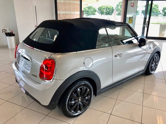 MINI Mini 1.5 Cooper Cabrio LED,NAVIG, PREZZO REALE !!, del 2018, 56.293 km, in vendita a Cavernago (BG)
