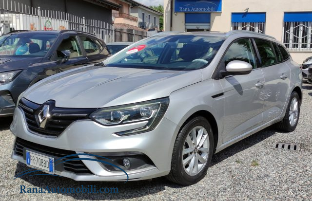 Renault Megane Sporter dCi Business Navy EU6B usato a CORBETTA