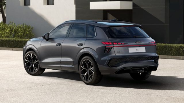 Audi Q3 TFSI 110 kW S tronic S Line Edition - foto 3 di 4