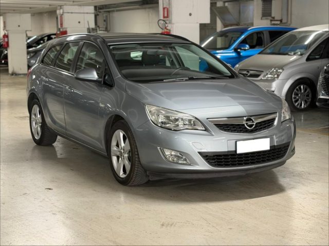 Opel Astra 1.4 Turbo 140CV Sports Tourer GPL Tech Cosmo usato a RHO