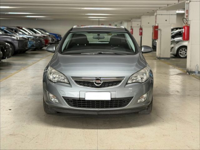 Opel Astra 1.4 Turbo 140CV Sports Tourer GPL Tech Cosmo - foto 2 di 4
