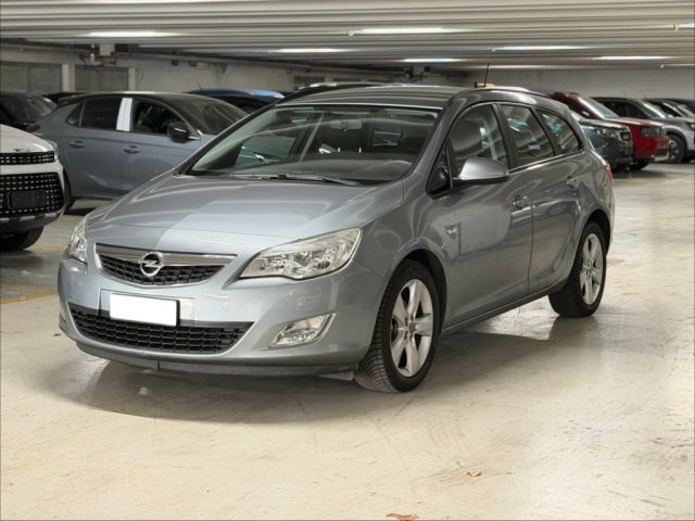 Opel Astra 1.4 Turbo 140CV Sports Tourer GPL Tech Cosmo - foto 3 di 4