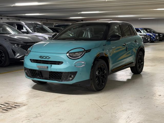 Fiat 600 Hybrid 145 CV DCT MHEV Sport Edizione Milano Corti - foto 3 di 4