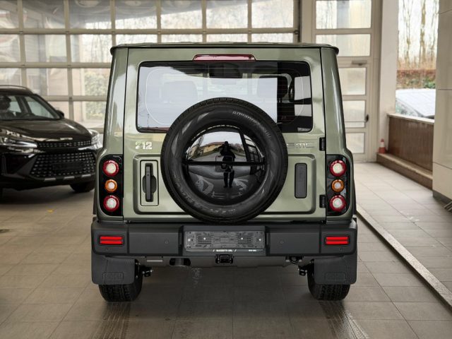 EMC 212 2.0 TGDI 8AT 4WD Adventurer, 10 km, in vendita a Rho (MI)