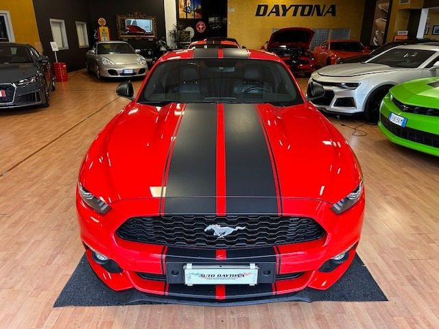 Ford Mustang Fastback 2.3 EcoBoost Automatica Full - foto 3 di 4