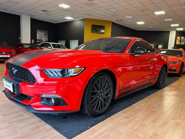 Ford Mustang Fastback 2.3 EcoBoost Automatica Full - foto 2 di 4