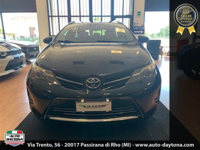 Toyota Auris Touring Sports 2.0 D-4D LOUNGE - foto 2 di 17