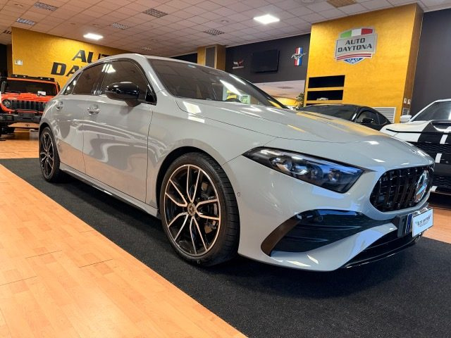 Mercedes-Benz A 180 d Automatic Alpine Grey Edition - foto 2 di 16