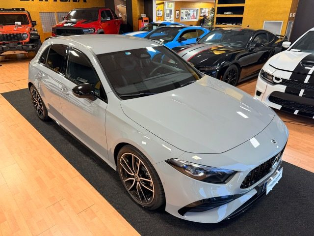 Mercedes-Benz A 180 d Automatic Alpine Grey Edition - foto 3 di 16