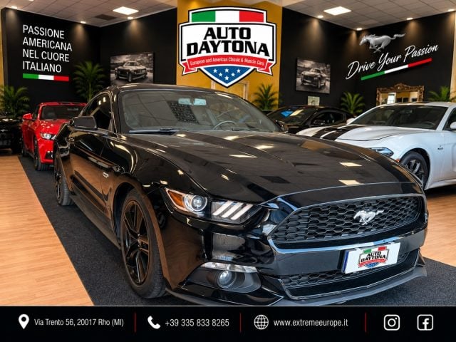 Ford Mustang Fastback 3.7 V6 Automatica - foto 2 di 4