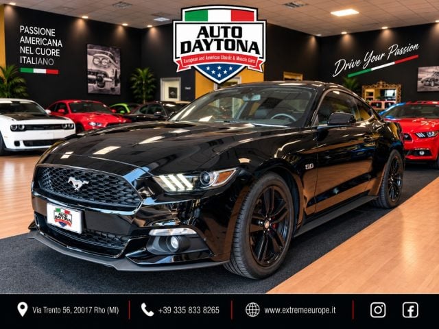 Ford Mustang Fastback 3.7 V6 Automatica, del 2015, 170.000 km, in vendita a Rho (MI)