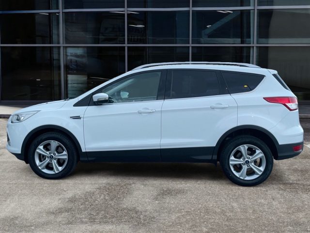 Ford Kuga 2.0 TDCI 140 CV 2WD Titanium - foto 4 di 24